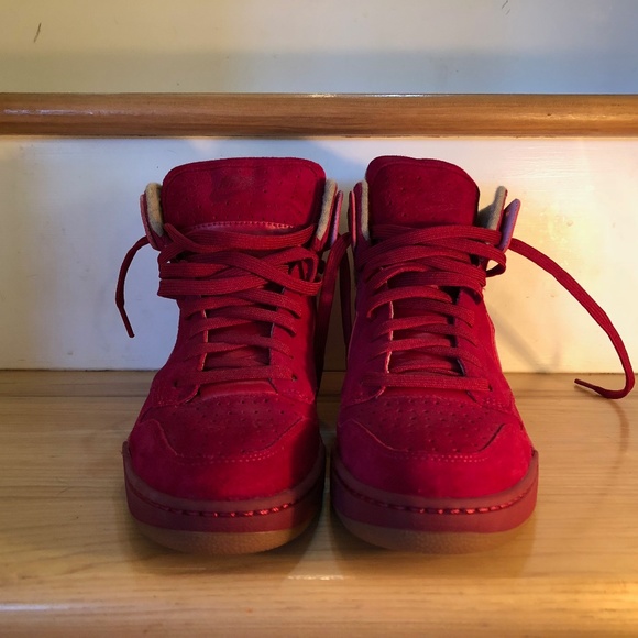 red nike mid tops